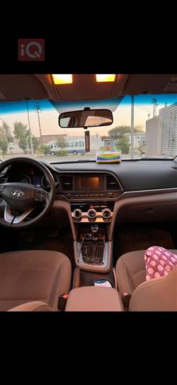 هیوندای ئەلەنترا